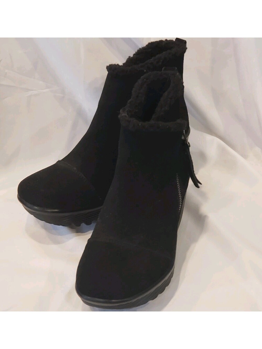 Skechers Parallel Off Hours Womens 7 Black Suede Wedge